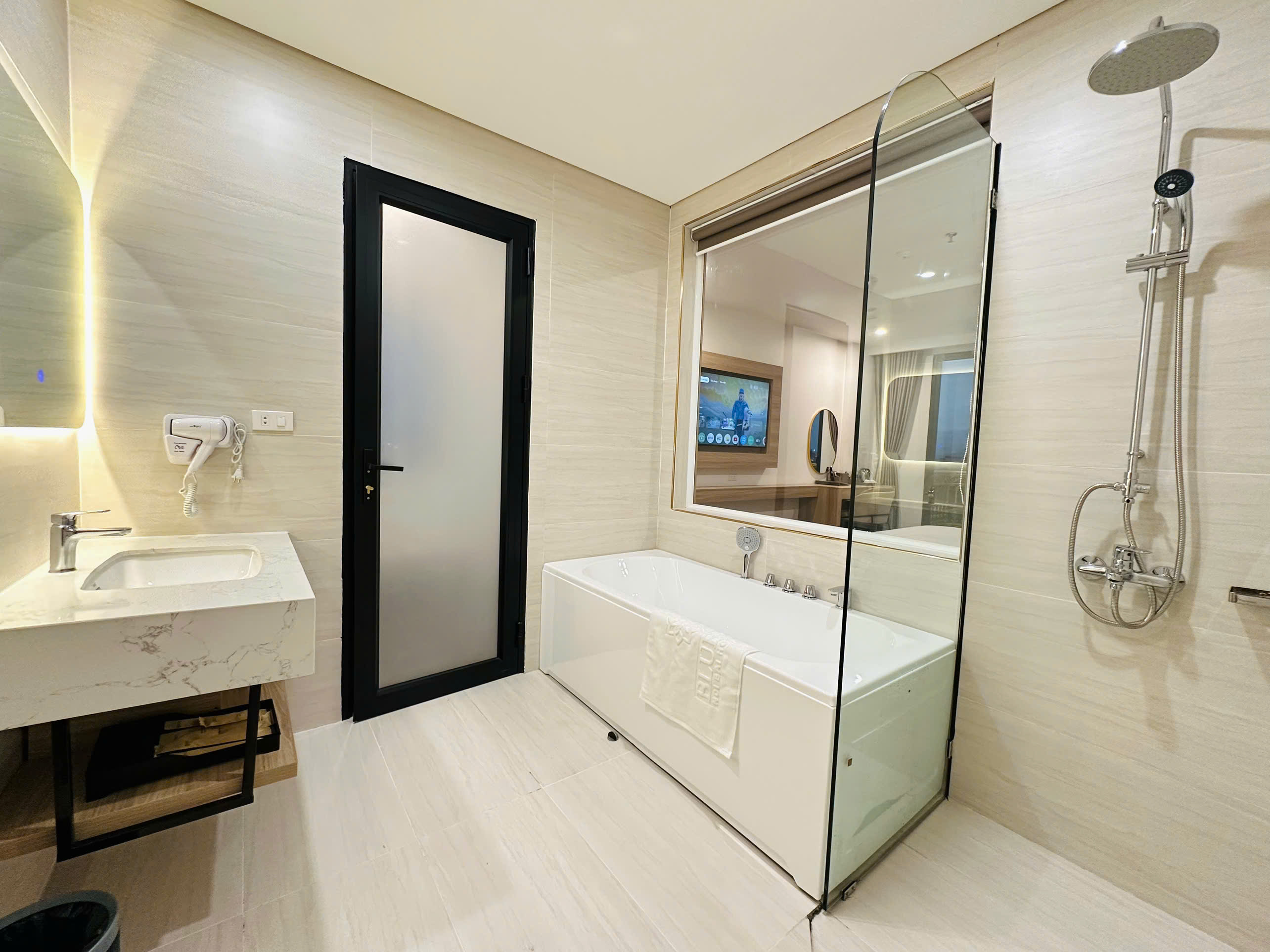 Room Image 1